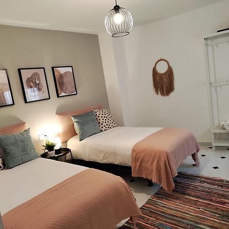 Wintowinrentals Your Home Steps From The Center Málaga Eksteriør billede