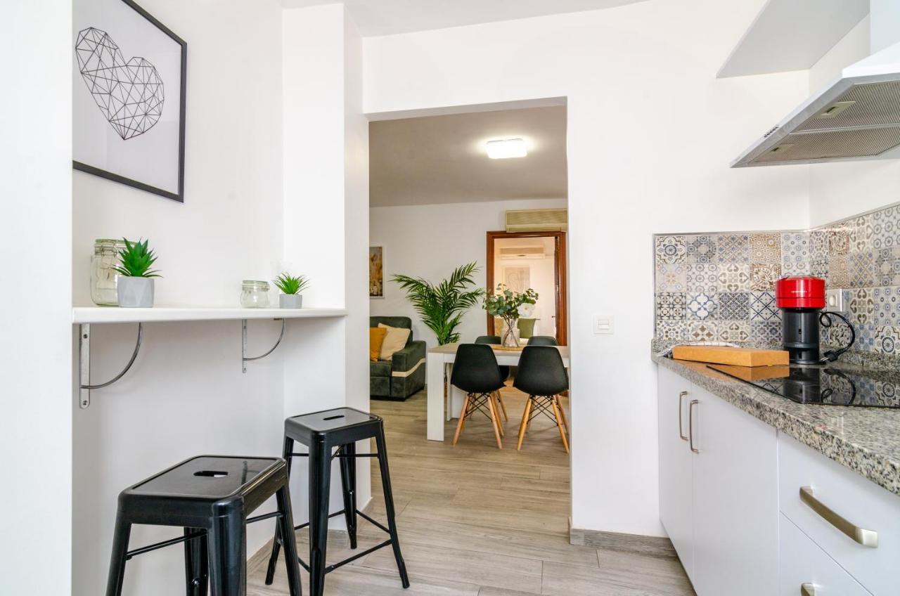 Wintowinrentals Your Home Steps From The Center Málaga Eksteriør billede