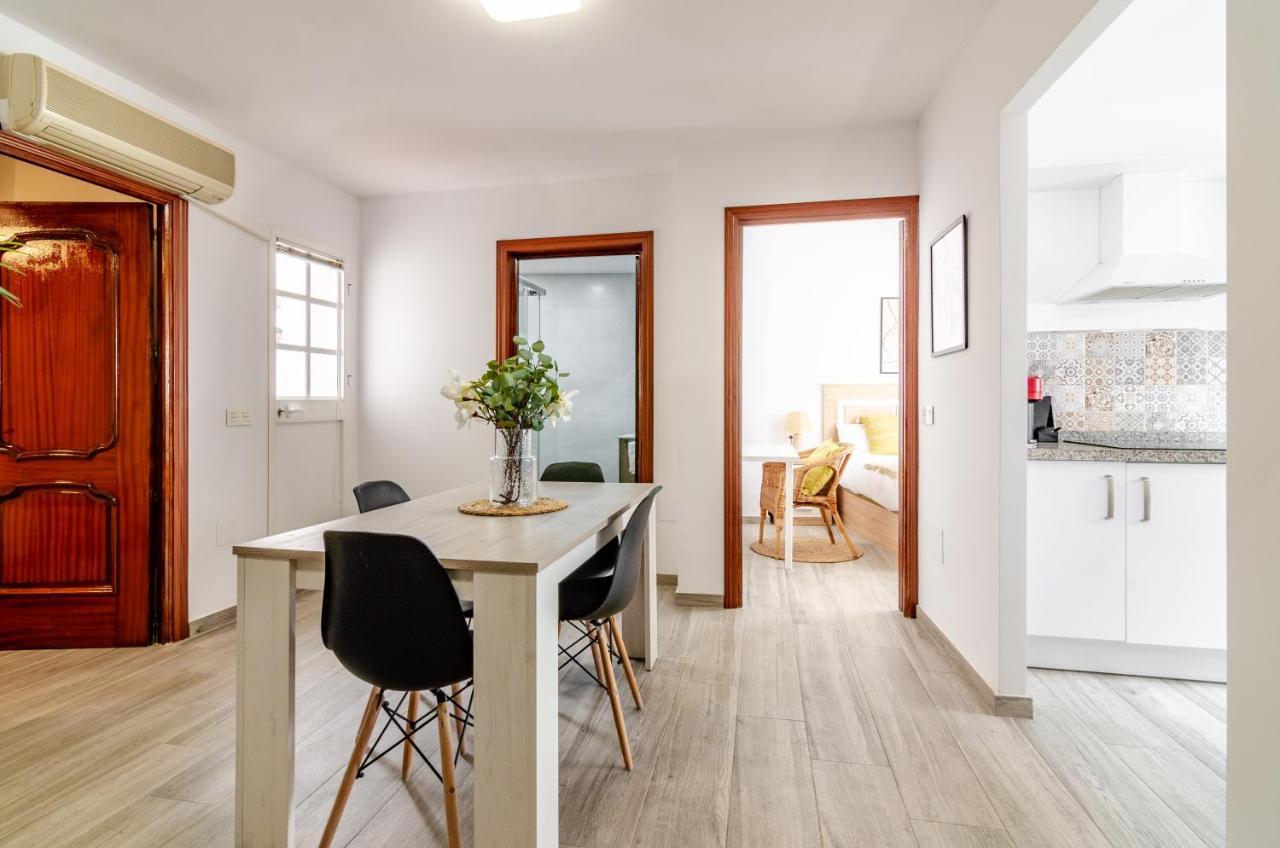 Wintowinrentals Your Home Steps From The Center Málaga Eksteriør billede