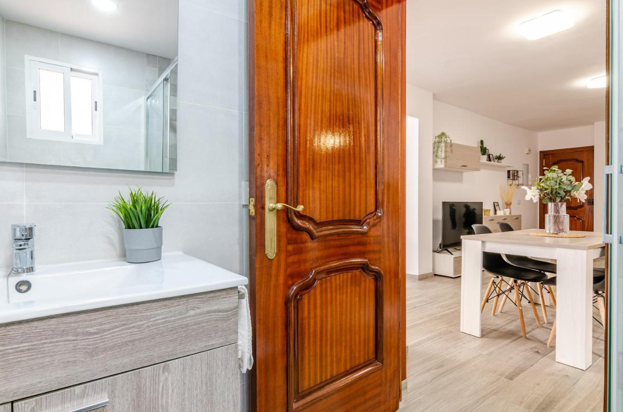 Wintowinrentals Your Home Steps From The Center Málaga Eksteriør billede
