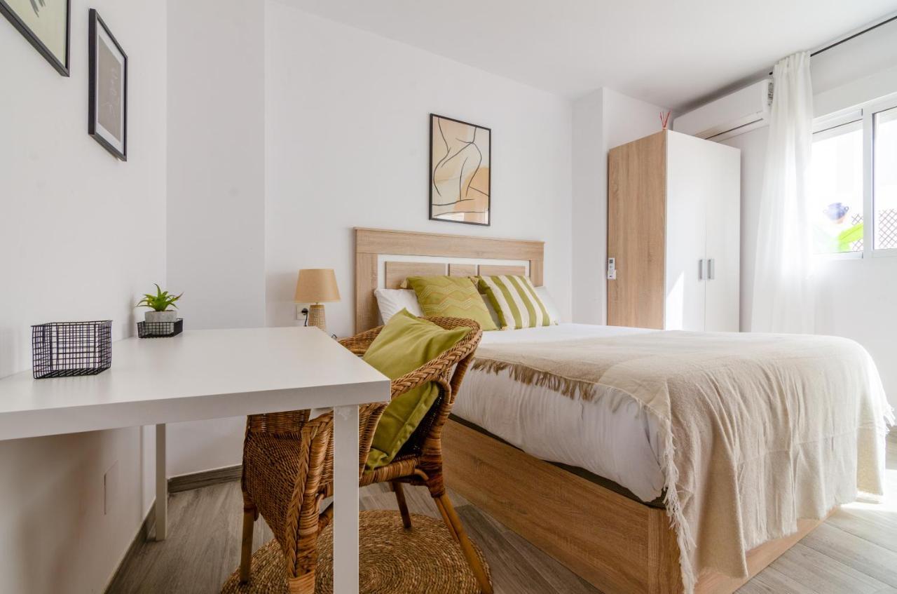 Wintowinrentals Your Home Steps From The Center Málaga Eksteriør billede