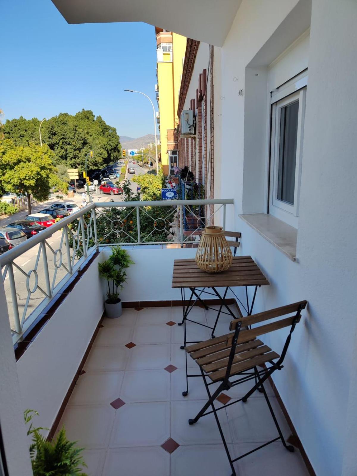 Wintowinrentals Your Home Steps From The Center Málaga Eksteriør billede